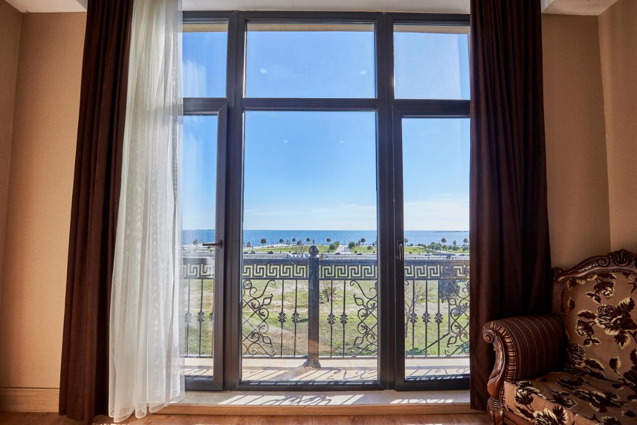 Nobel Hotel Baky Esterno foto