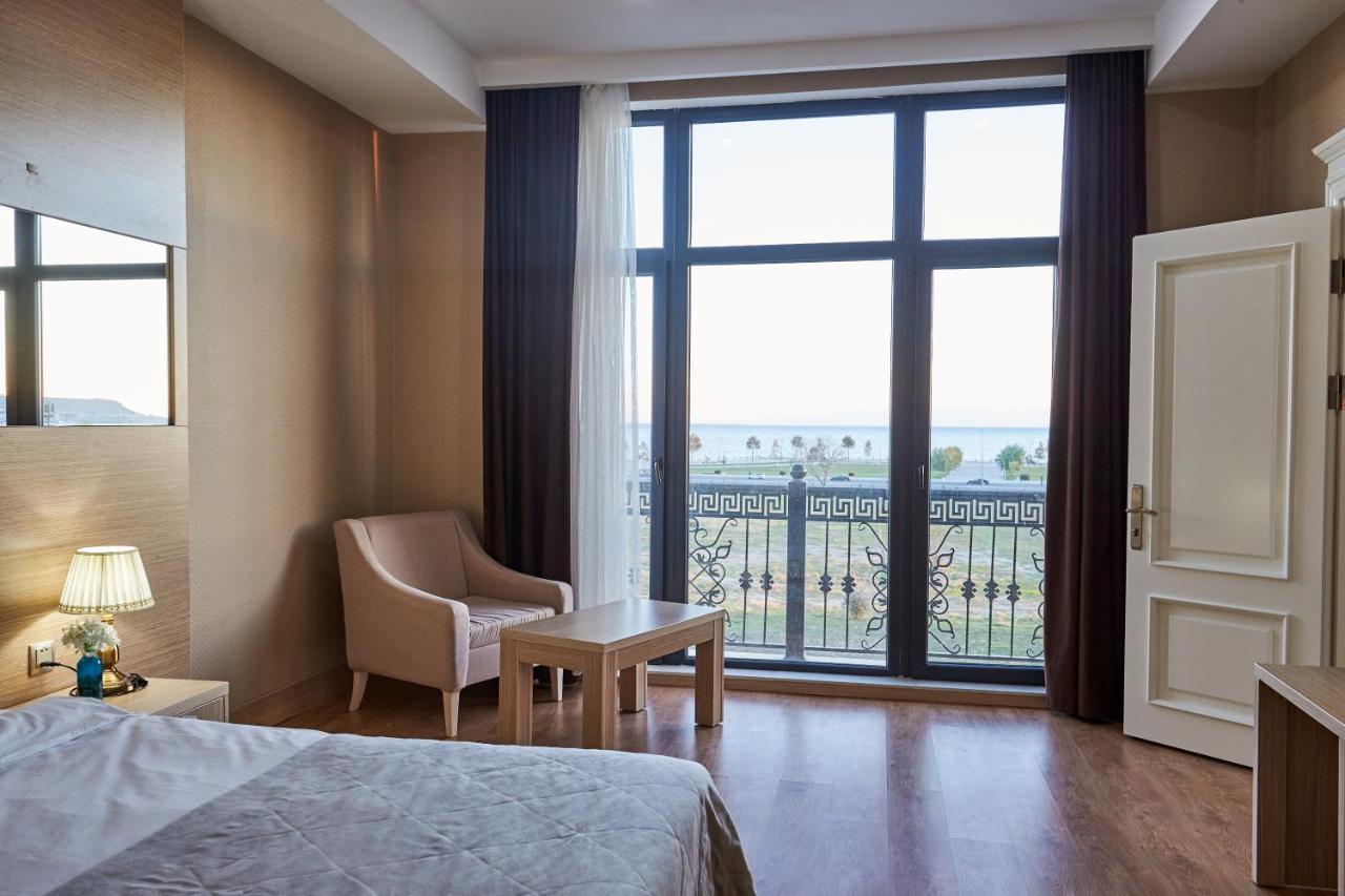 Nobel Hotel Baky Esterno foto